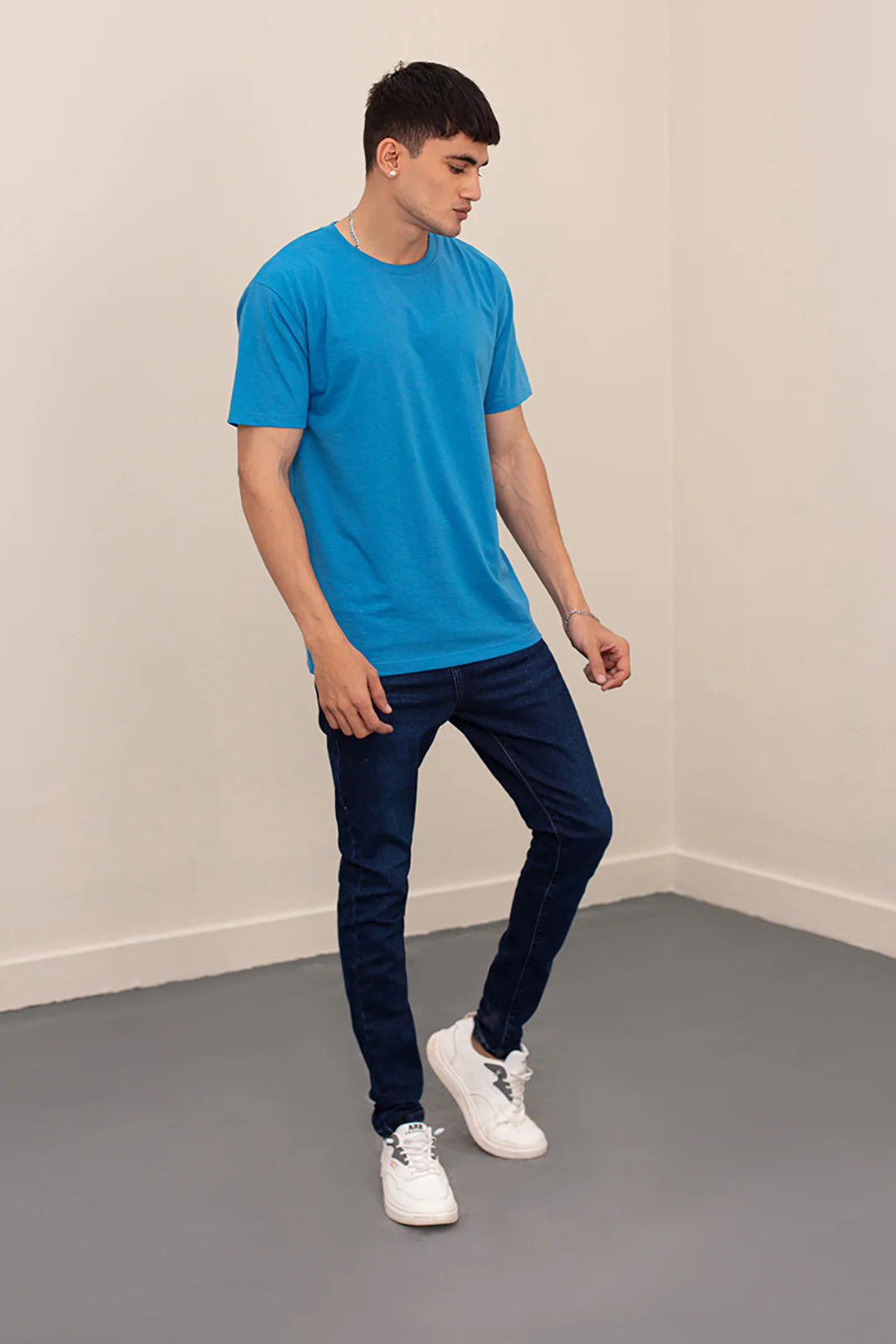 Basic T-Shirt - Regular - Image 3